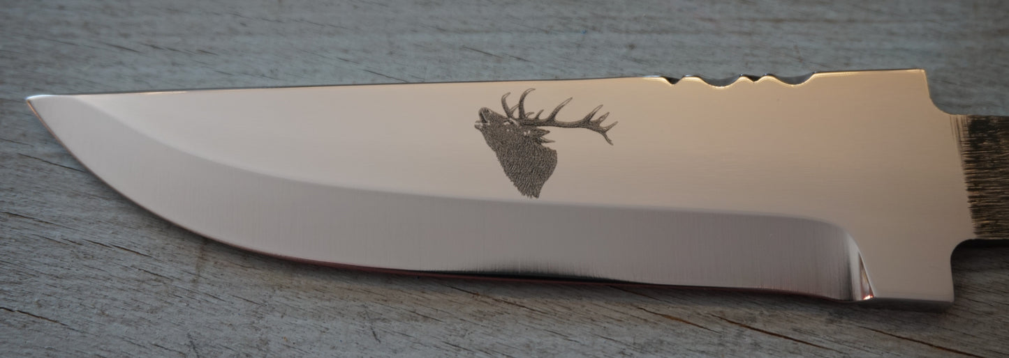 AEB-L medium knivblad, gravert