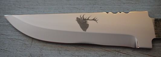 AEB-L medium knivblad, gravert